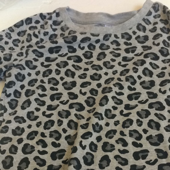 Girls long sleeved Gymboree tee 5 - Picture 3 of 4